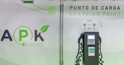 Cargar tu coche eléctrico: guía completa y precios
